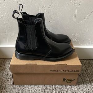 Dr. Martens ‘Flora’ Chelsea Boot